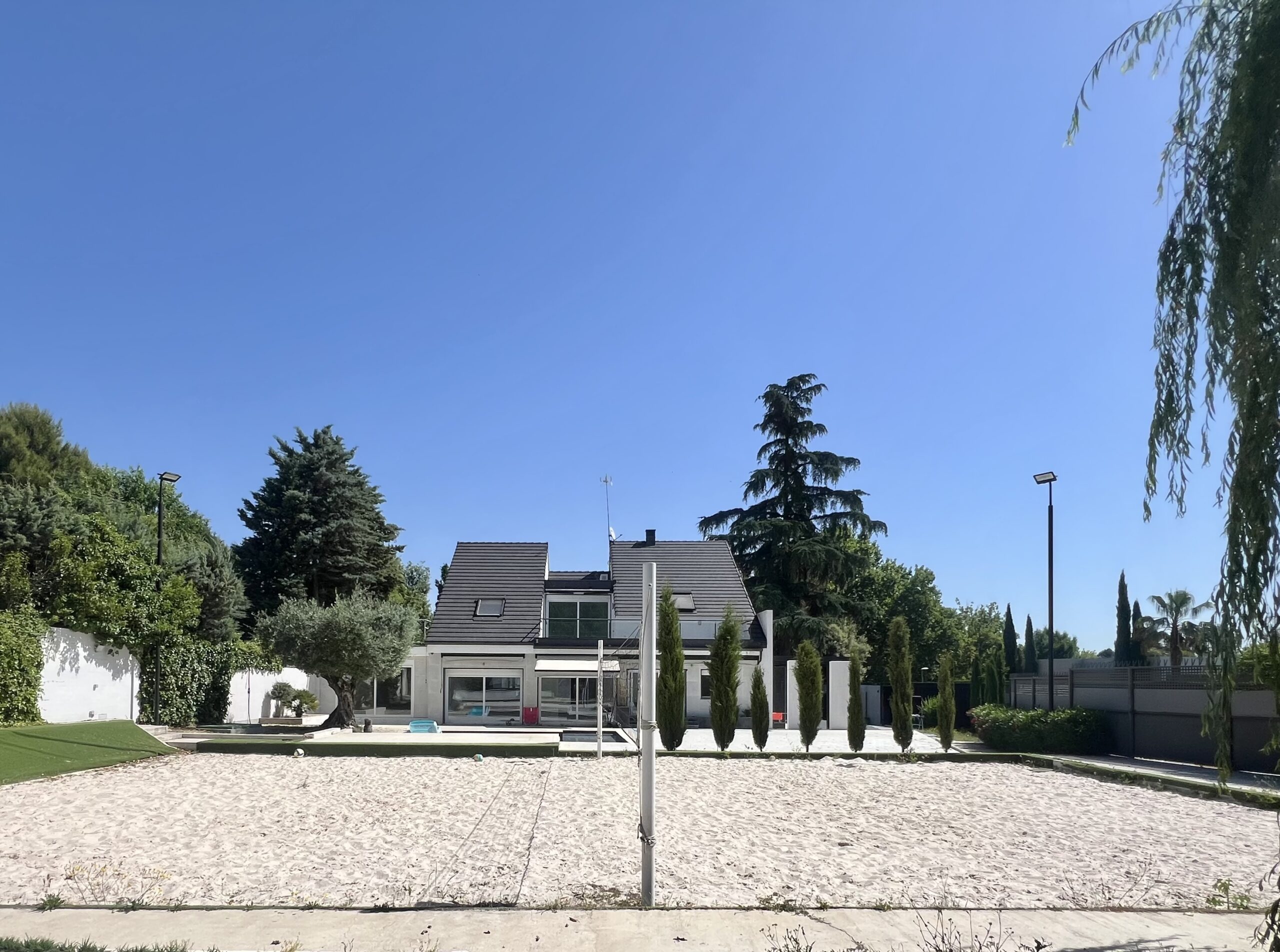 Chalet independiente reformado en La Moraleja.
